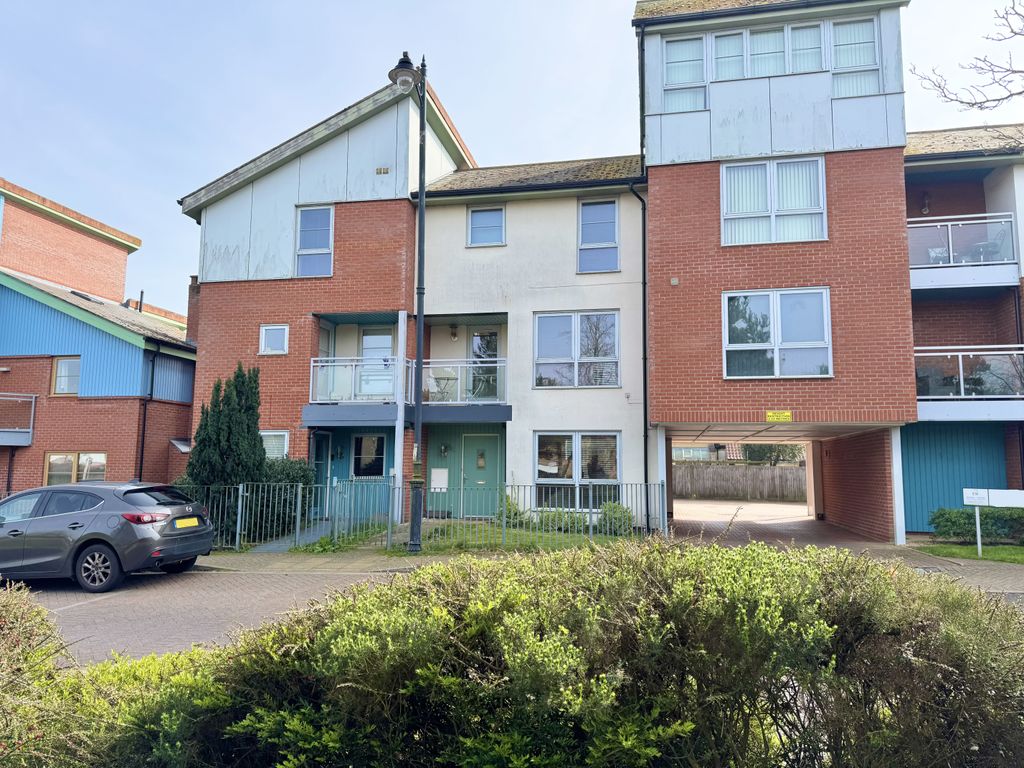 Property photo 1 of 16 Front