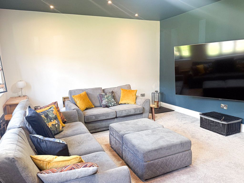 Property photo 3 of 32 Picture No. 73