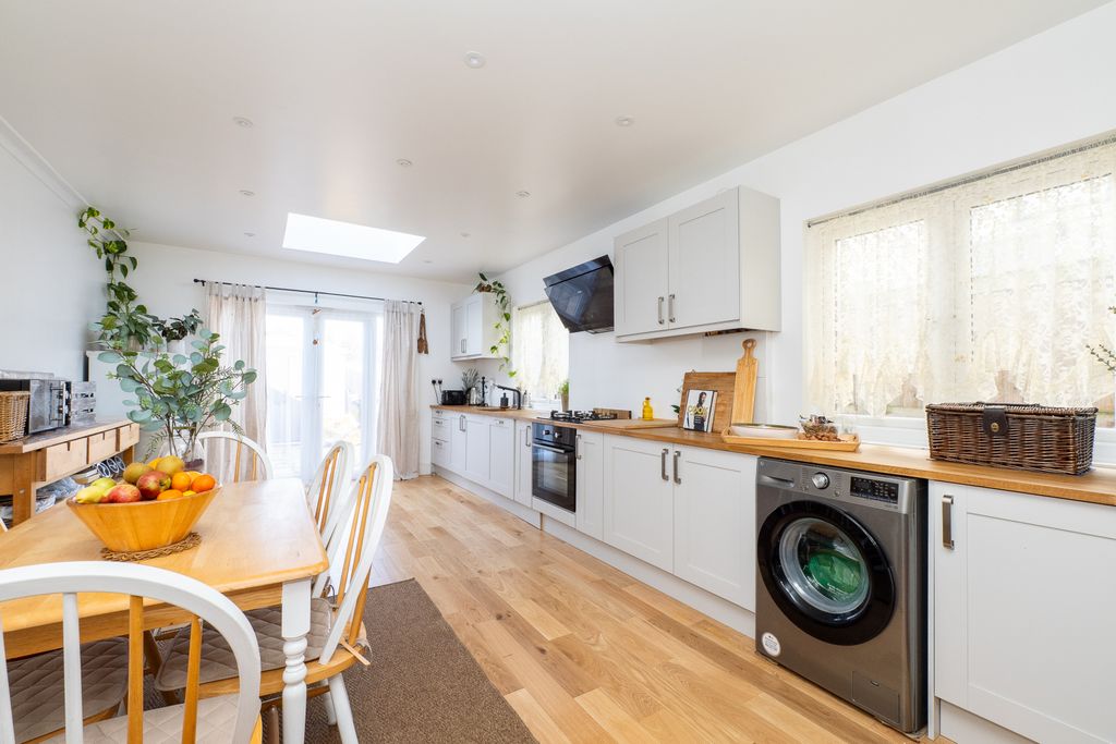 Property photo 1 of 16 Picture No. 50