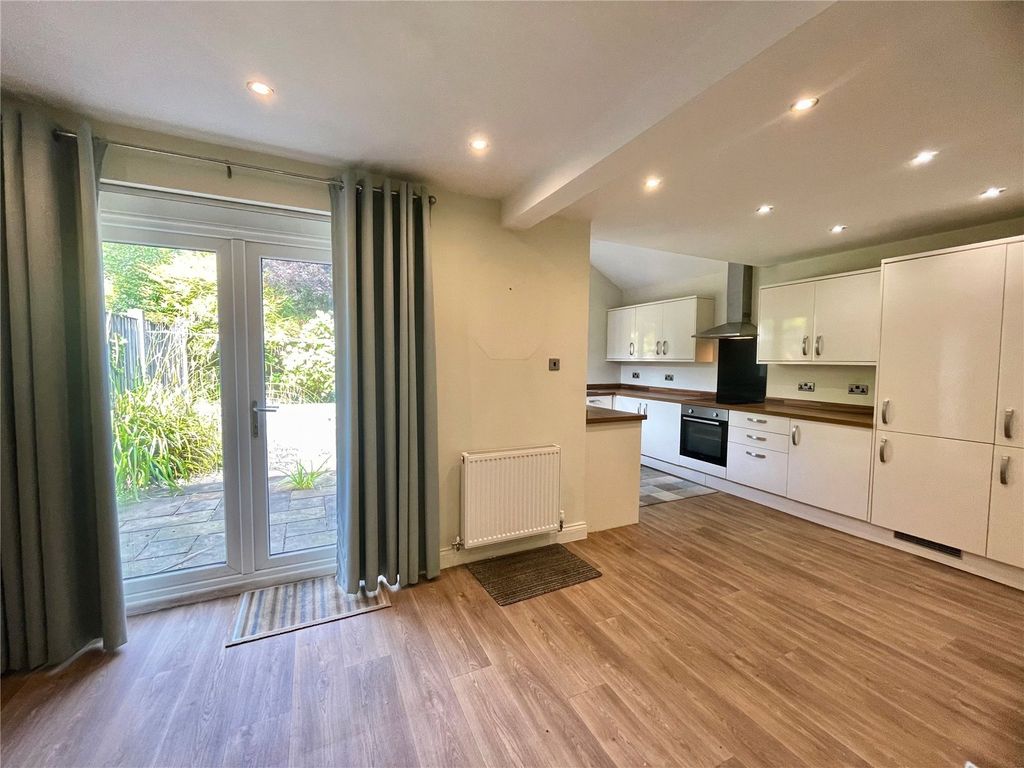 Property photo 2 of 11 Dining Kitchen