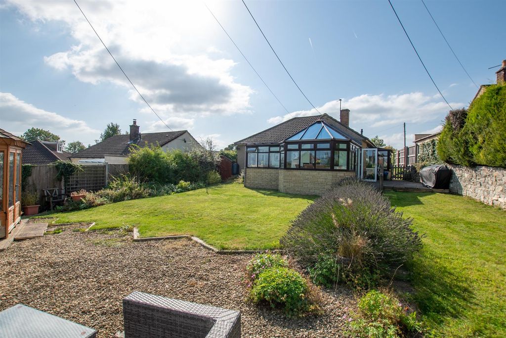 Property photo 1 of 18