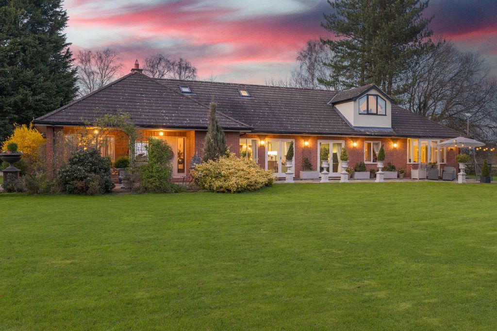 Property photo 1 of 35