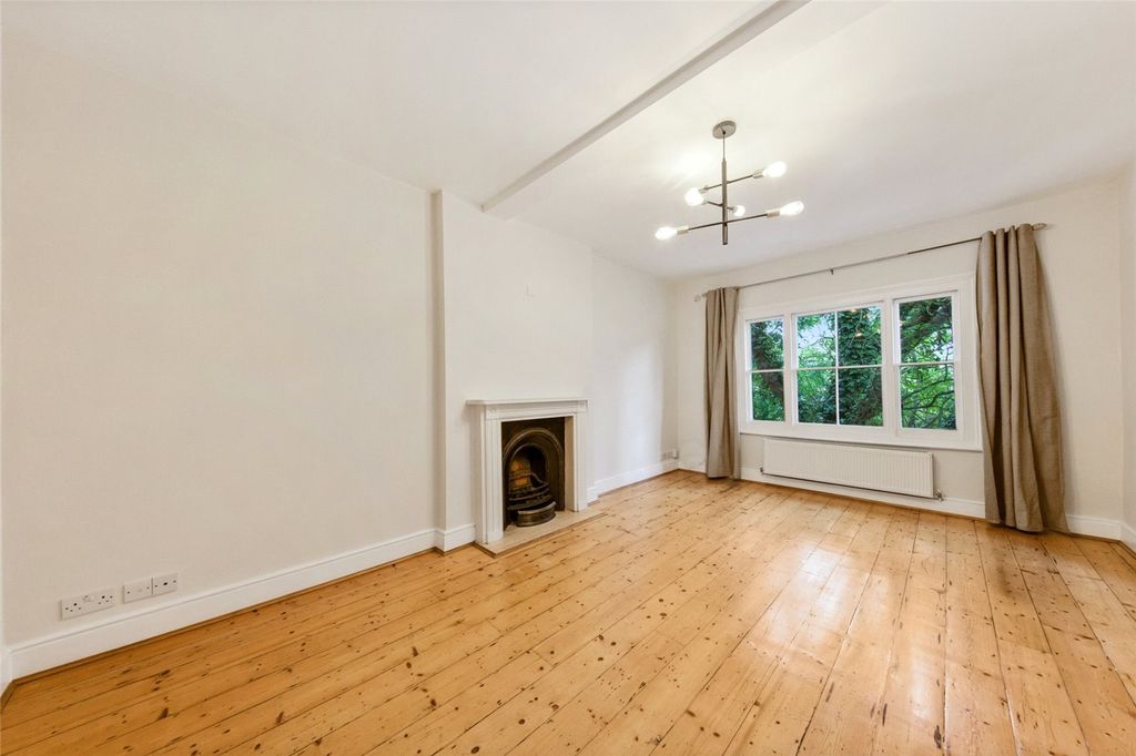 Property photo 2 of 9 Picture No. 10