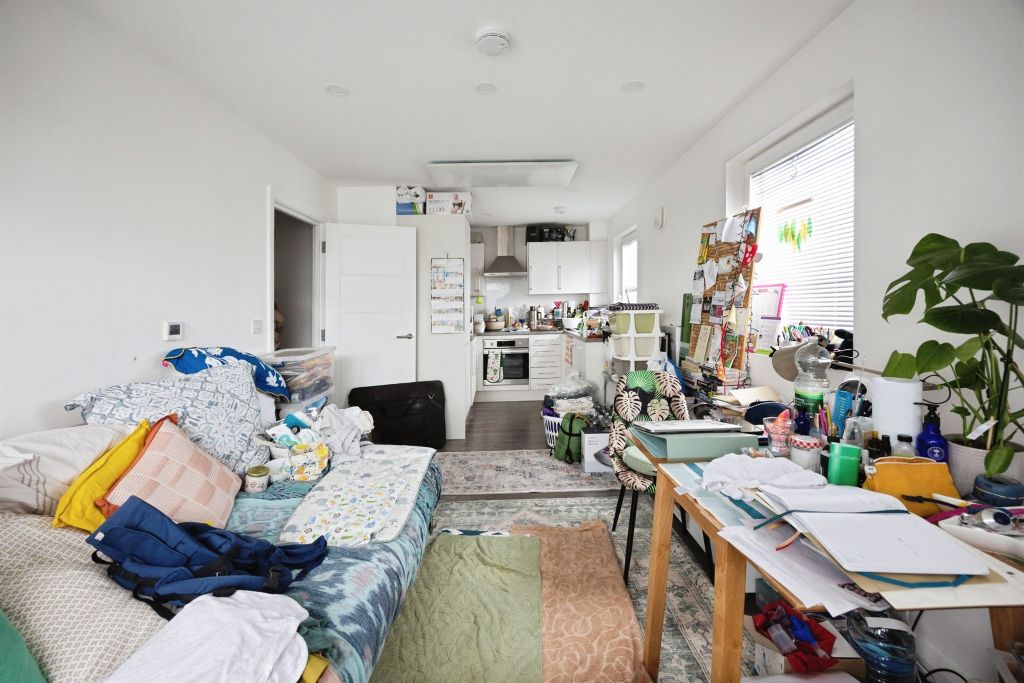 Property photo 3 of 9