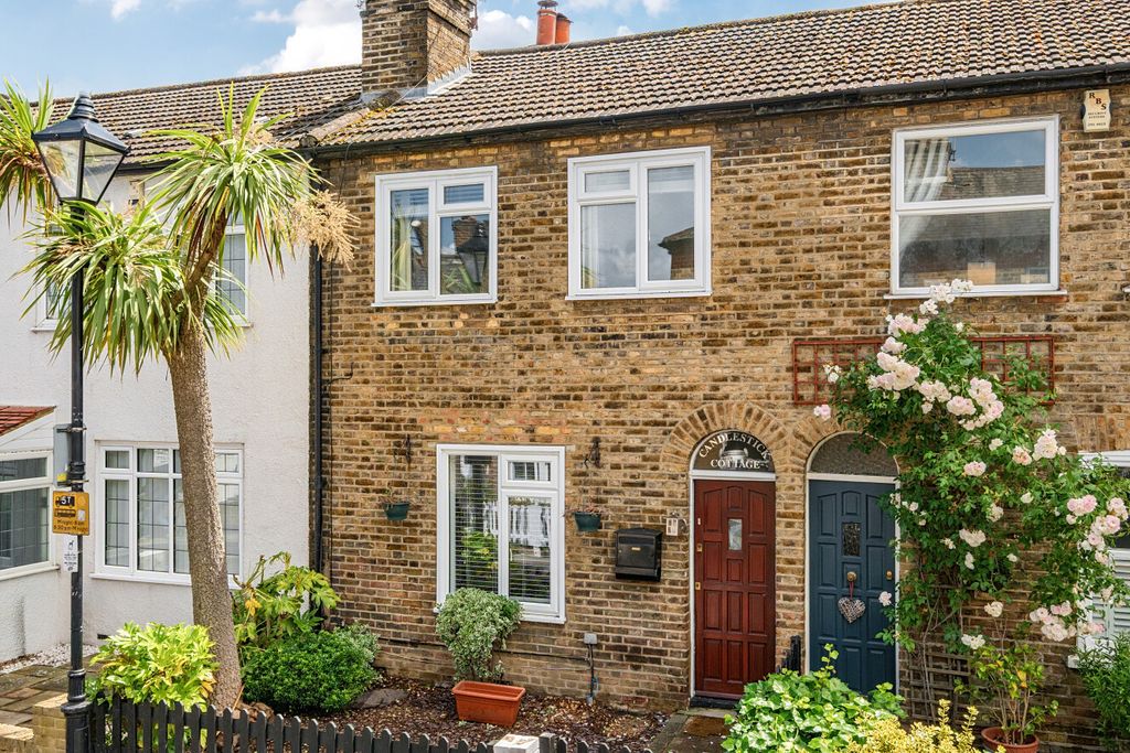 Property photo 1 of 14 1476976-21-6A2804...