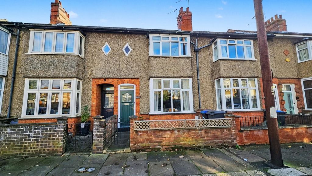 Property photo 1 of 12