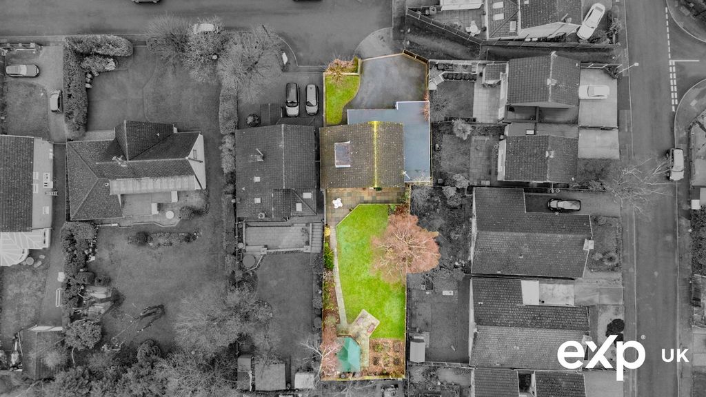 Property photo 2 of 28