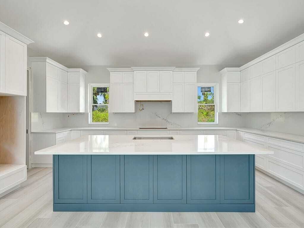 Property photo 3 of 10 <Alttext/>