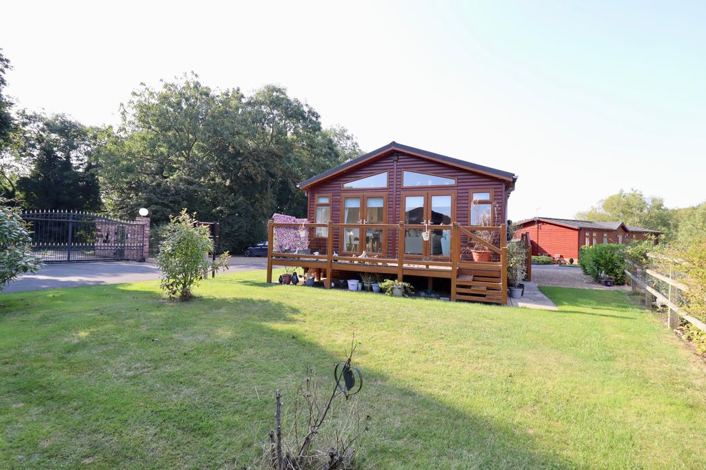 Property photo 1 of 21 Img_4229
