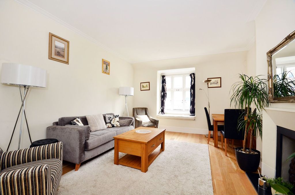 Property photo 3 of 7