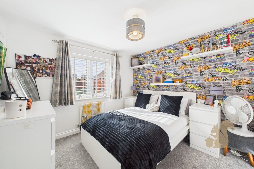 Property photo 3 of 27 Cam05565G0-Pr0024-Still020.Jpg