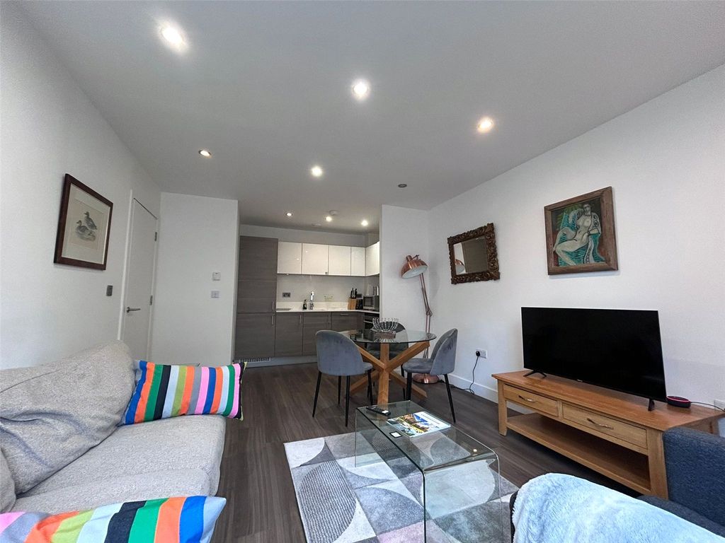 Property photo 2 of 5 Picture No. 05