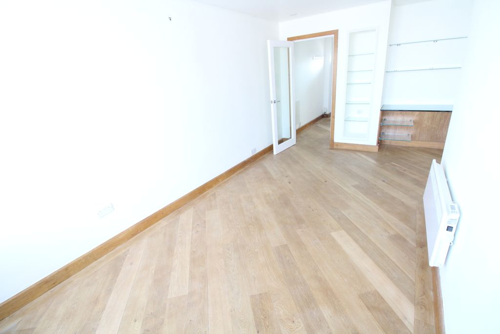 Property photo 3 of 16 3