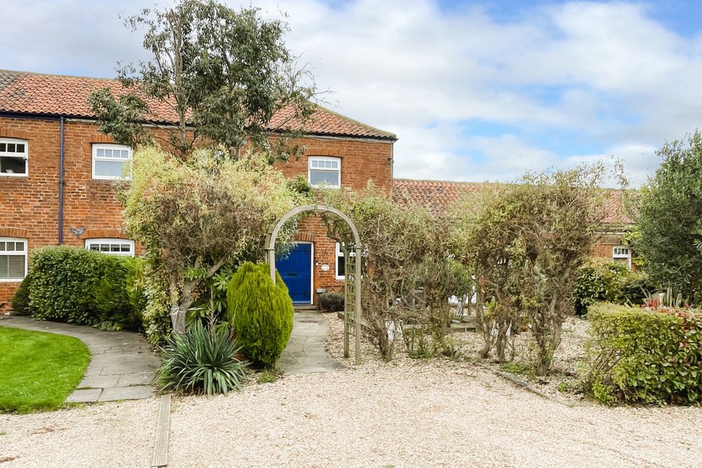 Property photo 1 of 32 2