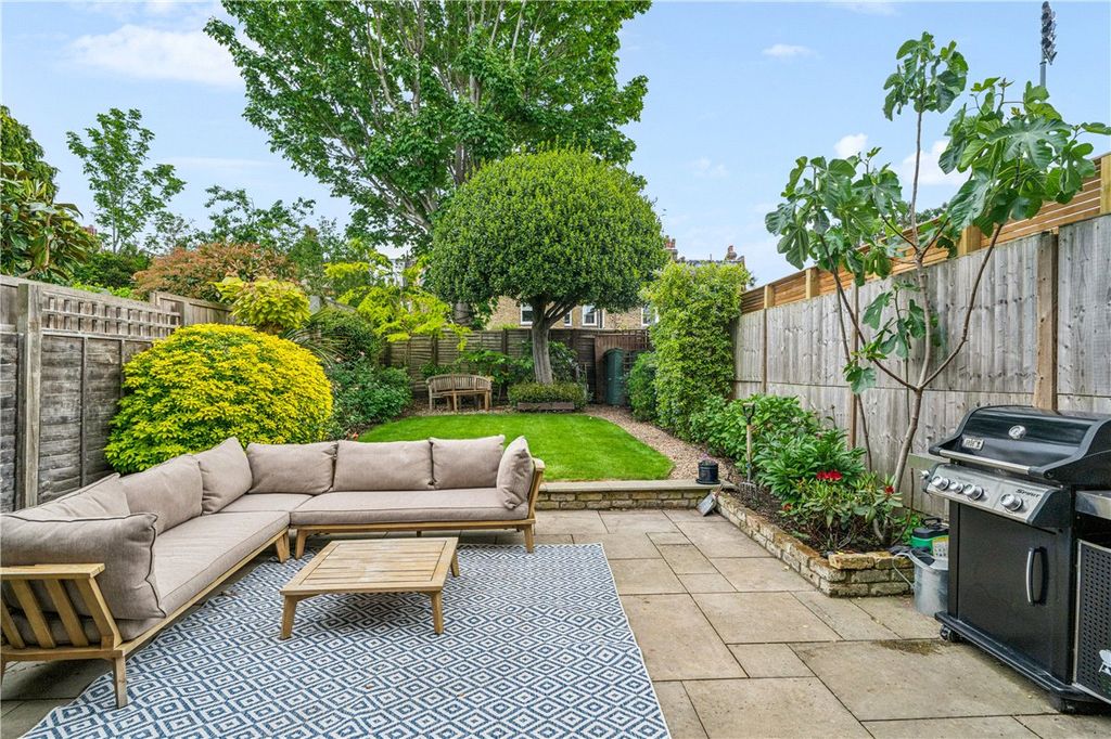 Property photo 3 of 16 Picture No. 30