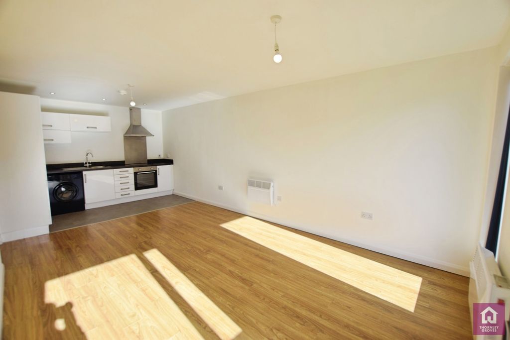 Property photo 2 of 13 Pbox-Img.Jpg