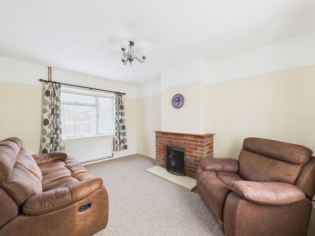 Property photo 3 of 13 Cam02536G0-Pr0022-Still001