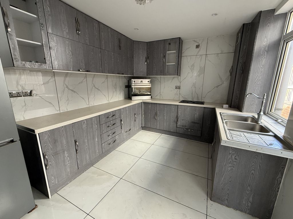 Property photo 2 of 9 Img_0137