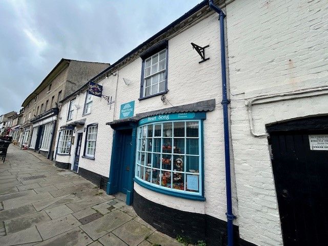 Property photo 3 of 8 Photo 3