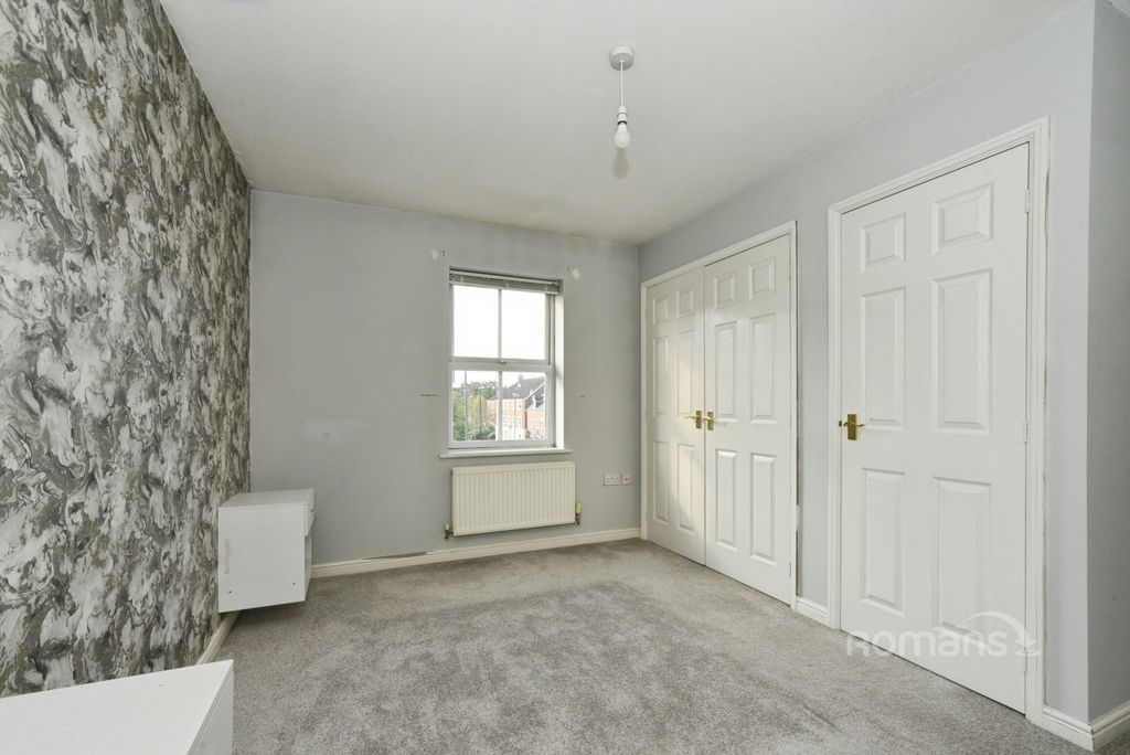 Property photo 3 of 12 Pbox-Img.Jpg