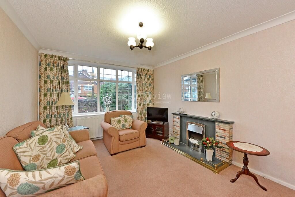 Property photo 2 of 20