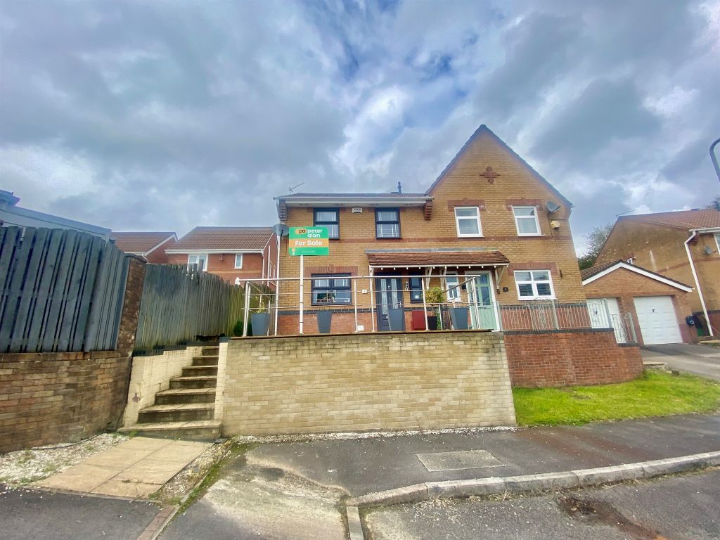 Property photo 3 of 13