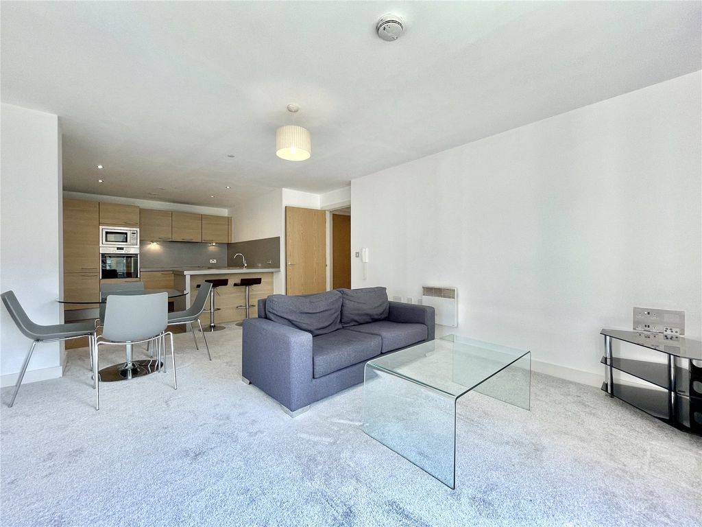 Property photo 2 of 7 Picture 2