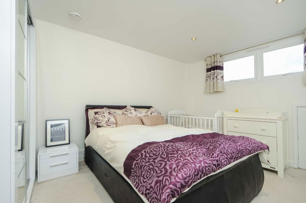 Property photo 3 of 3