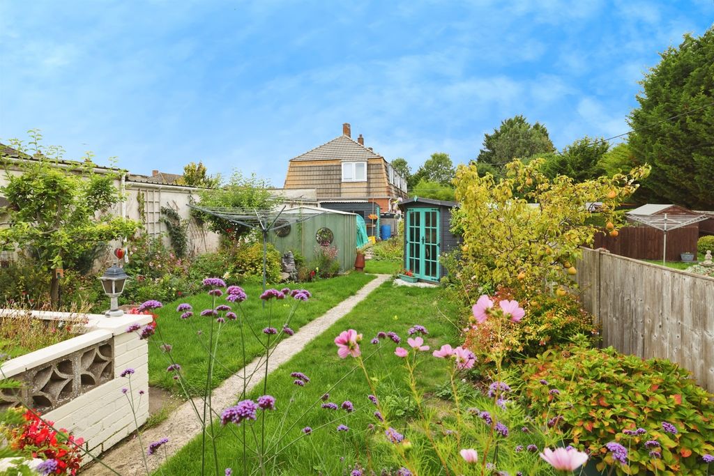 Property photo 2 of 15