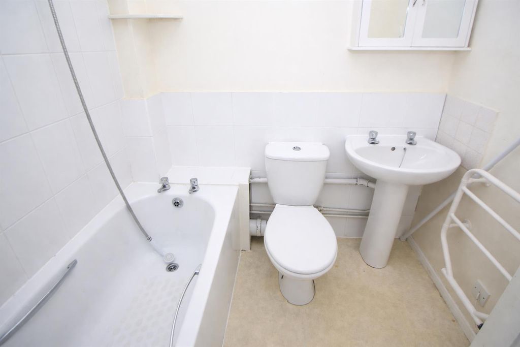 Property photo 3 of 5 74D3950F-9D8D-400F-A9F6-358D20A2003E.Png