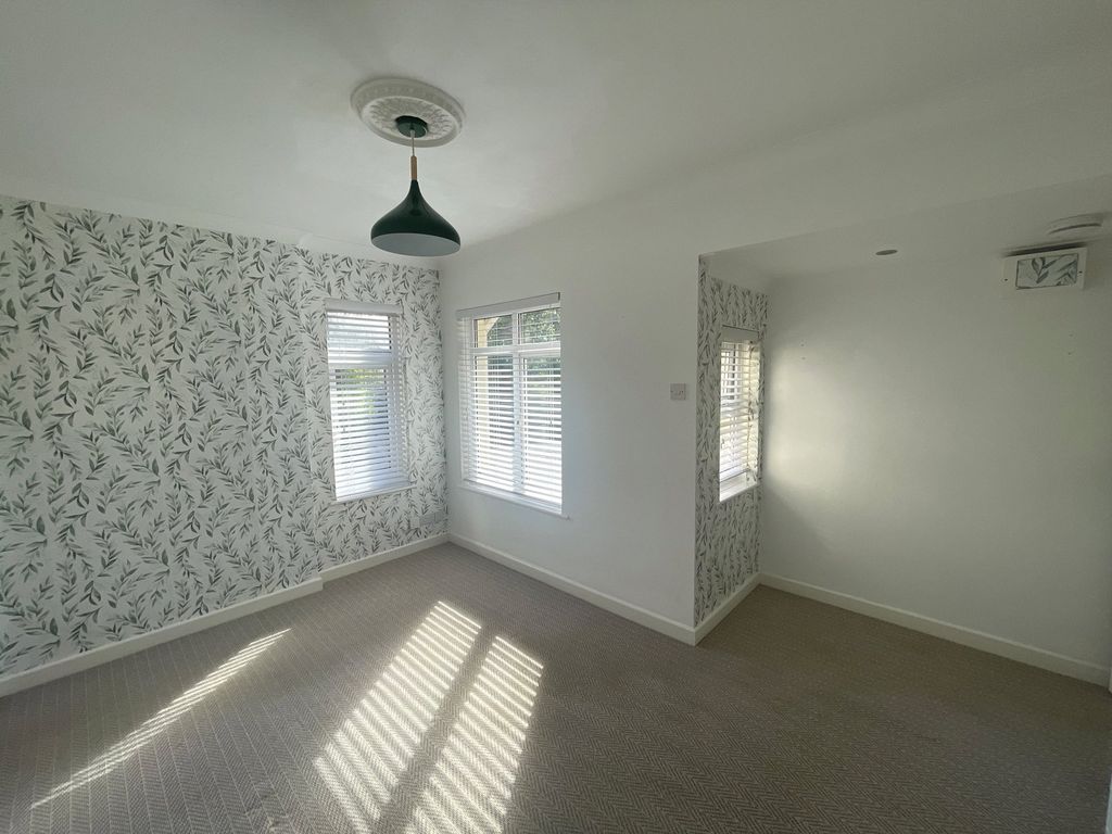 Property photo 3 of 10 Picture No. 23