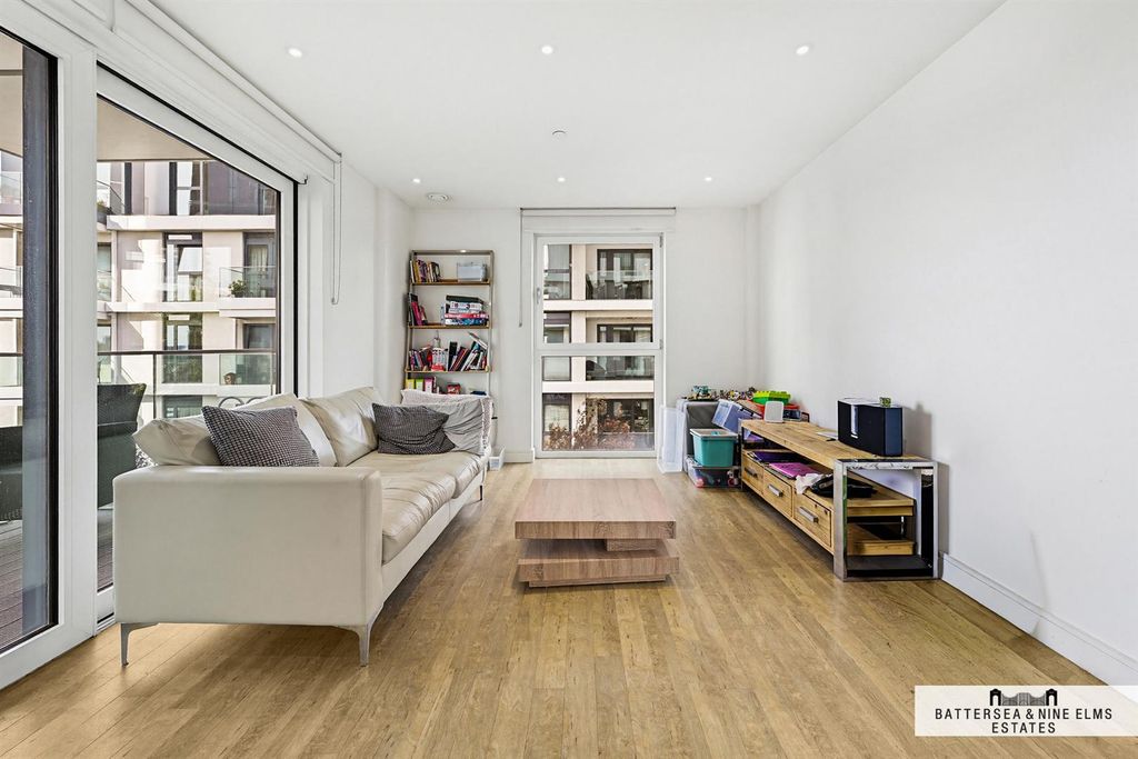 Property photo 1 of 26 Flat 14, Bach House (4).Jpg