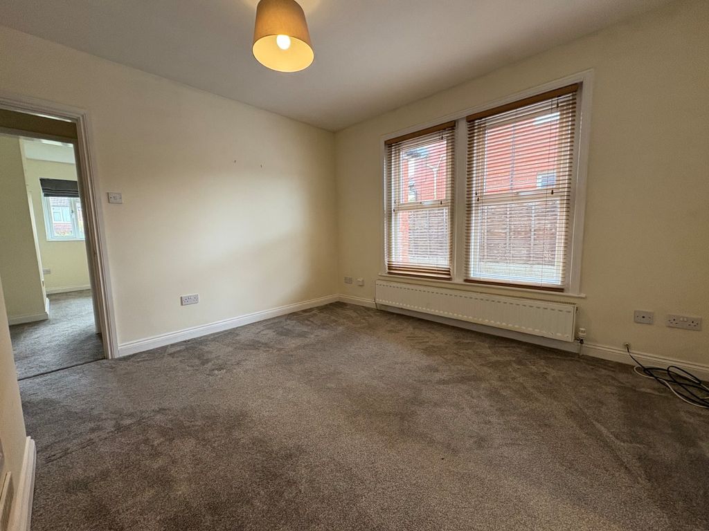 Property photo 3 of 4 Picture No. 04