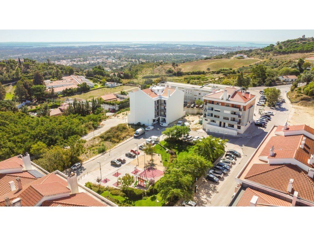 Property photo 1 of 60 New 3-Bedroom Apartment With 57m² Terrace In Palmela.
