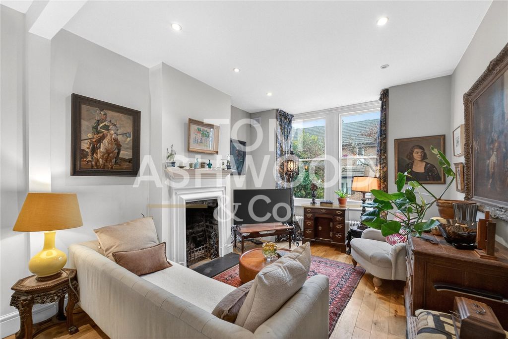 Property photo 2 of 25 Picture No. 53