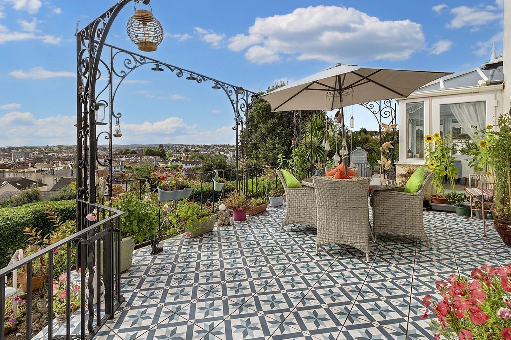 Additional image 6 of 2 bed flat for saleSouthfield Road, Oldway Court TQ3