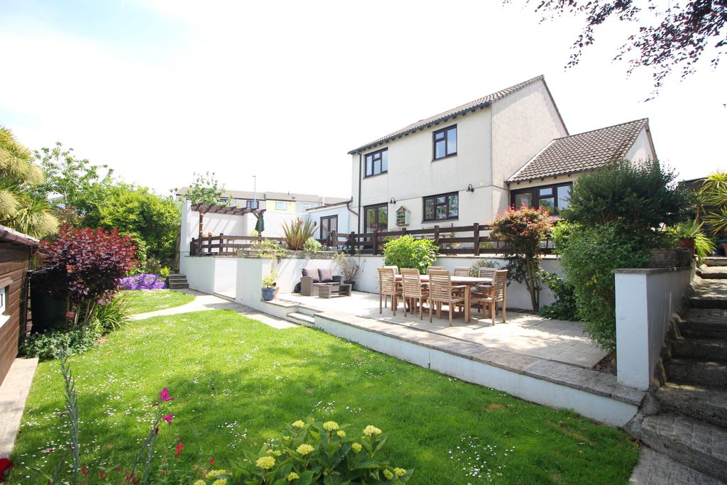 5 bed detached house for saleSt. Petrocs Meadow, Padstow PL28