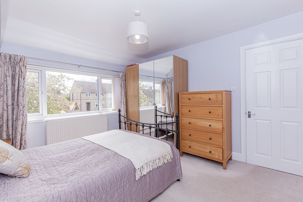 Property photo 1 of 7 160335