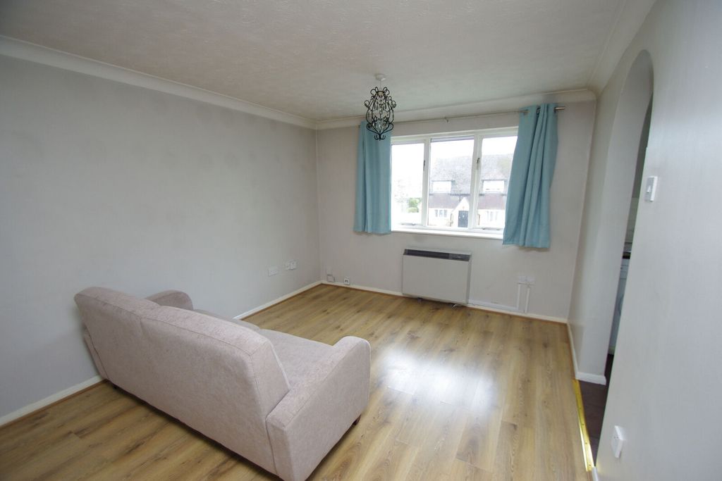Property photo 2 of 7