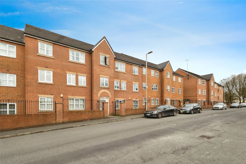 Property photo 1 of 11 Picture No. 16