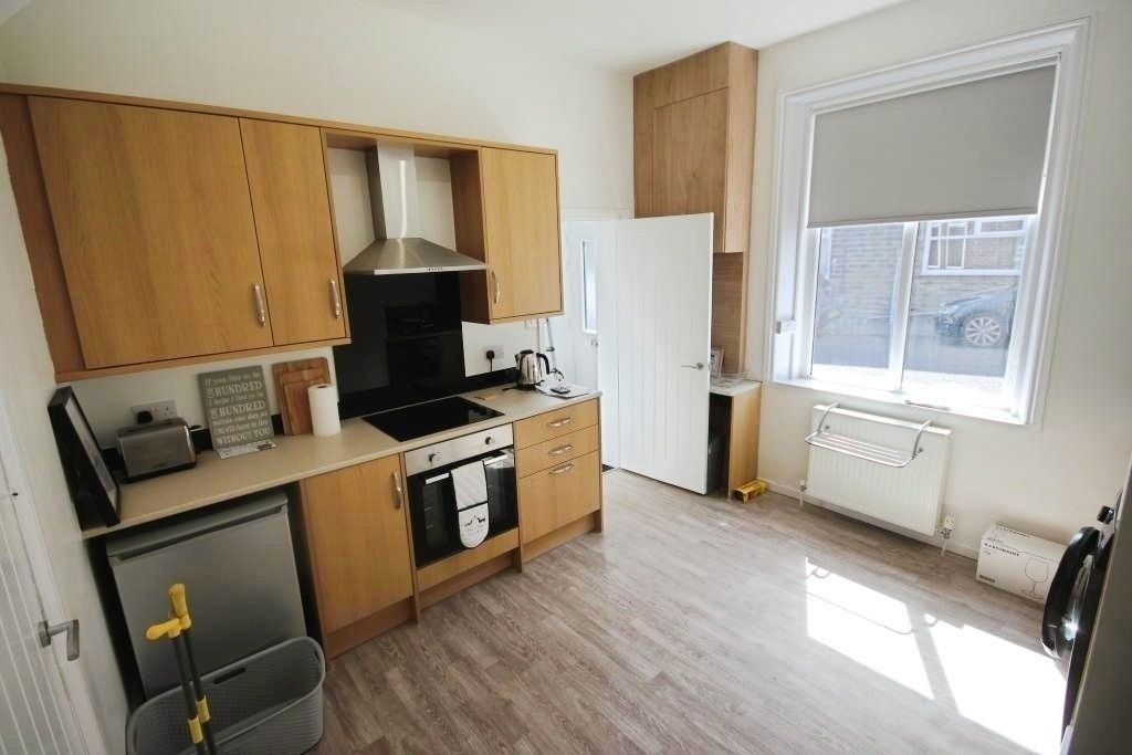 Property photo 3 of 7 Pbox-Img.Jpg