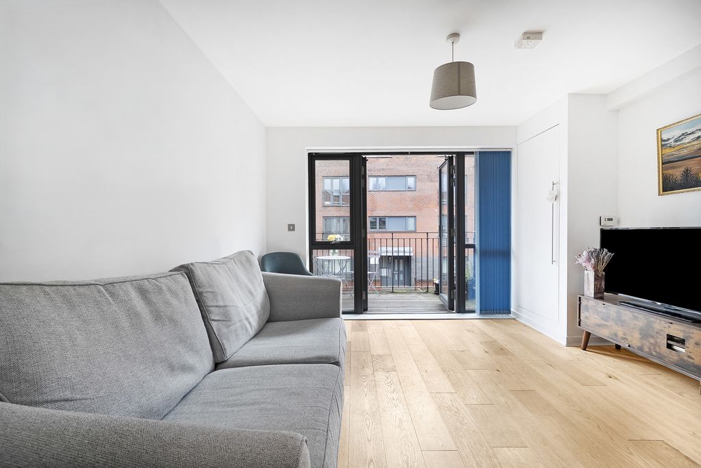 Property photo 3 of 14