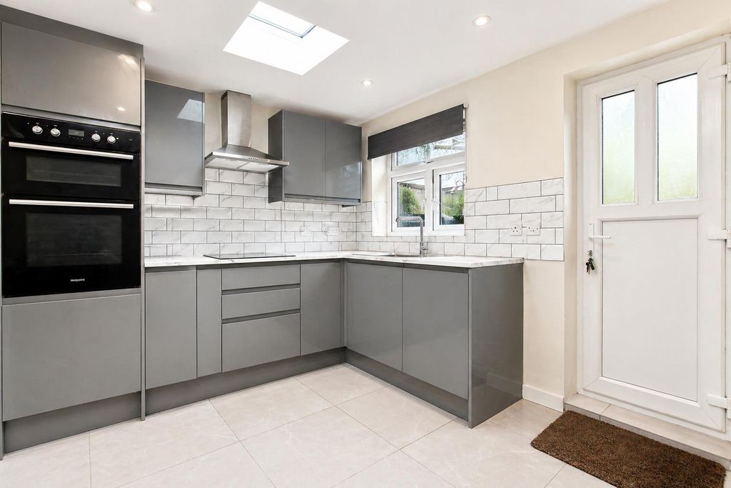 Property photo 1 of 14 67ce9025-c984-4538-Adea-41939Ef7Cafb.Png