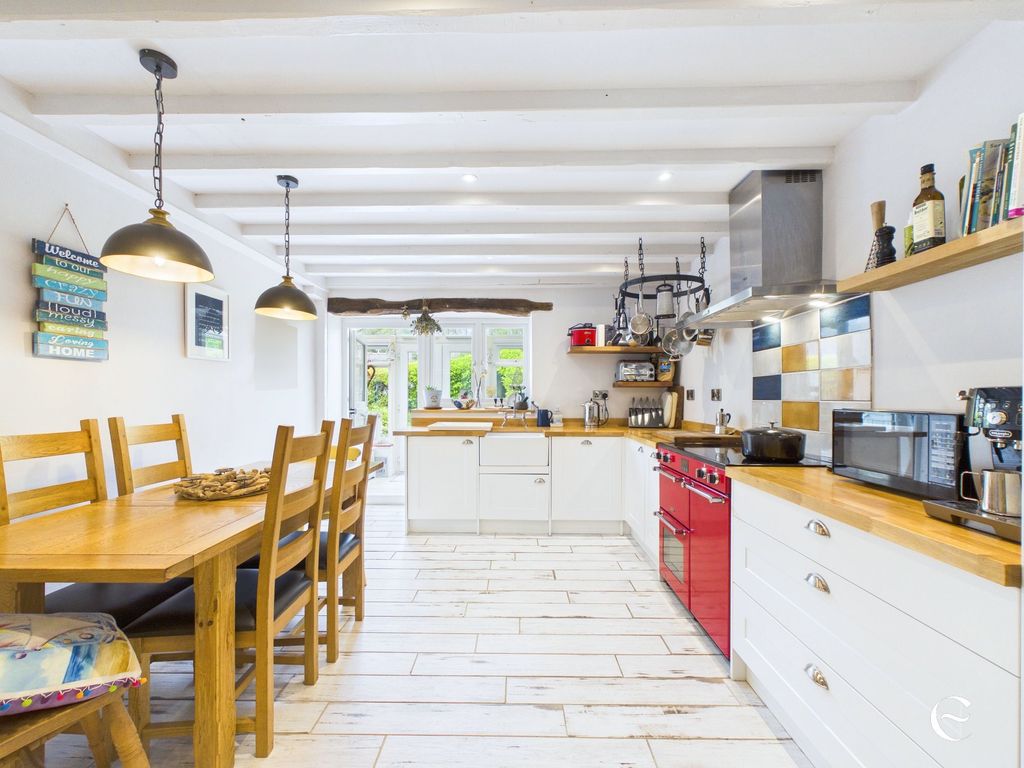 Property photo 3 of 19 Kitchen / Diner