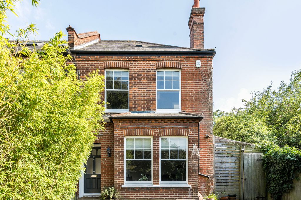 Property photo 1 of 10 1310719-10-6849A2ccc2Ffd