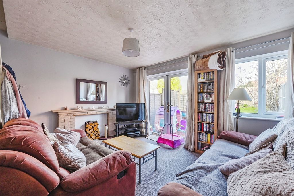 Property photo 2 of 15