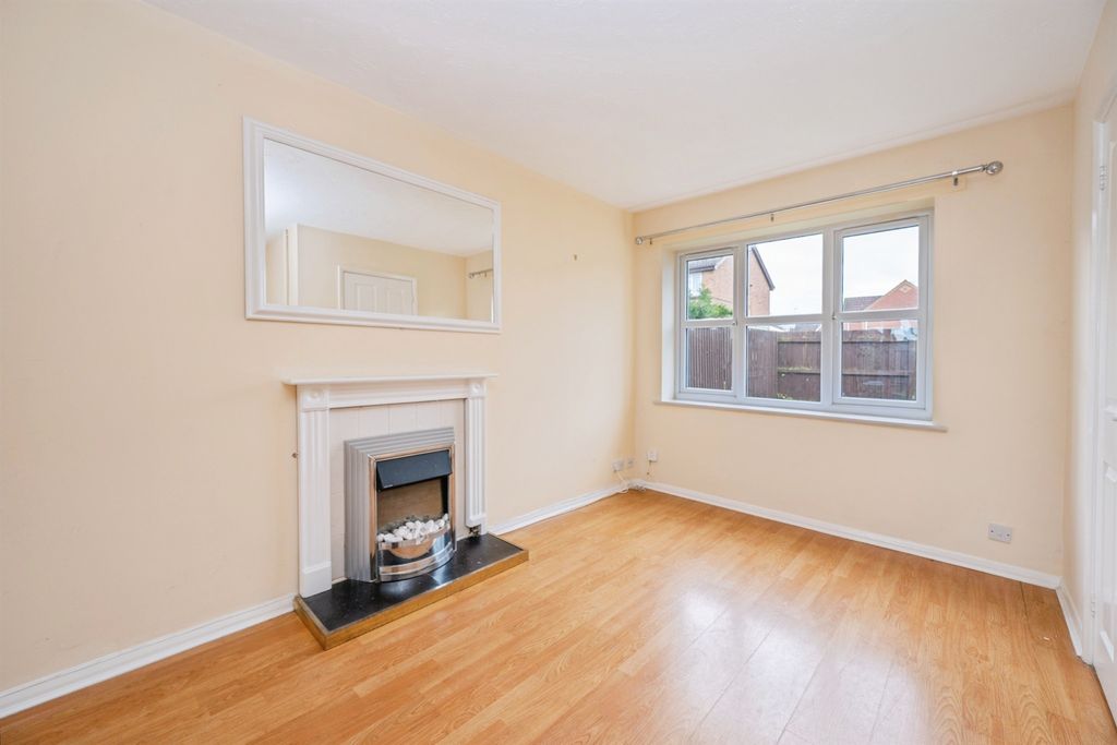 Property photo 2 of 19 Lounge Area: