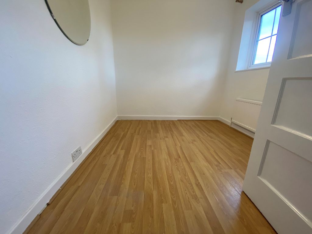 Property photo 3 of 7 Bedroom 2