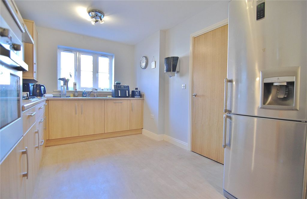 Property photo 3 of 14 Picture No. 21