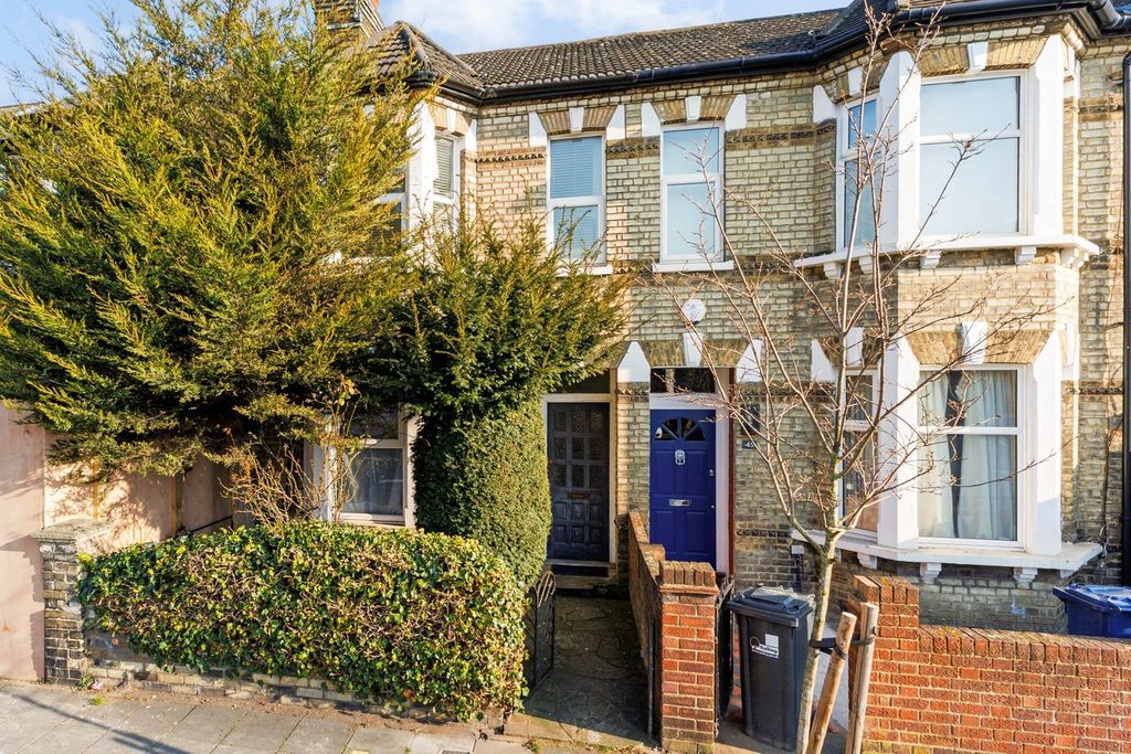 Property photo 1 of 12
